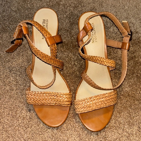 Kenneth Cole Reaction Sandals Criss Cross Strap “CHEERLEADER” Block Heel Size 8 - Picture 1 of 8